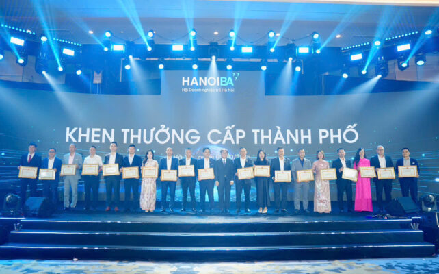 Theo quyết định số: 4336/QĐ-UBND ngày 20 tháng 8 năm 2025, các doanh nghiệp và cá nhân được vinh danh năm 2025
